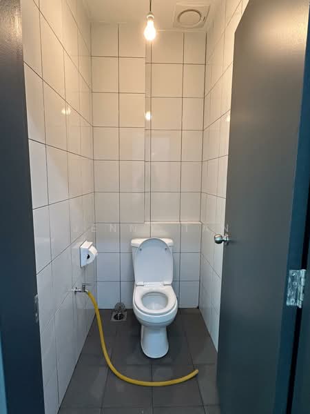 Kilang Berkembar untuk Disewa di Sepang (Selangor) - Jenny Tan - Bathroom - PropertyGuru.com.my