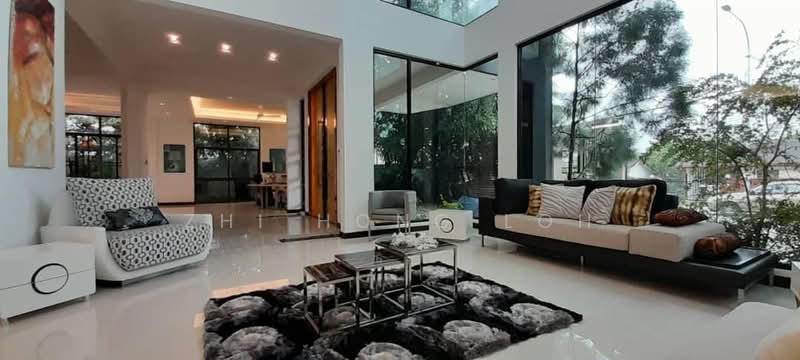 Bungalow House for Rent in Petaling Jaya (Selangor) - Zhi Hong Loh - Living Room - PropertyGuru.com.my