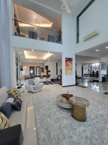 Bungalow House for Rent in Petaling Jaya (Selangor) - Zhi Hong Loh - Living Room - PropertyGuru.com.my