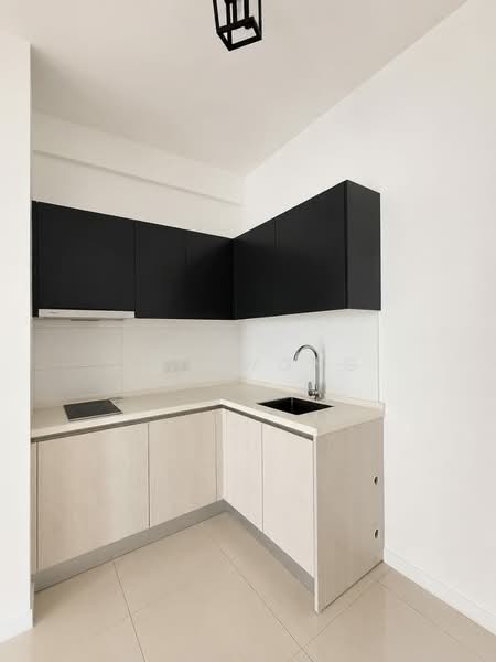 Kediaman Servis untuk Dijual di Lexa Residence @ The Quartz WM - Eda Wong - Kitchen - PropertyGuru.com.my