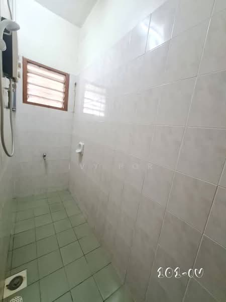 1-storey Terraced House for Sale in Meru (Klang) - Ivy Por - Bathroom - PropertyGuru.com.my