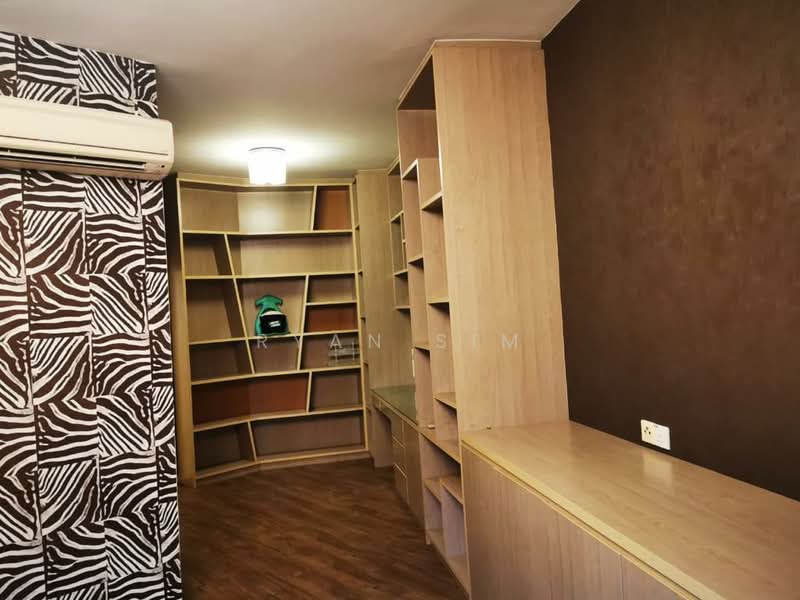 Kondominium untuk Dijual di Putra Marine Resort - Ryan Sim - Study - PropertyGuru.com.my