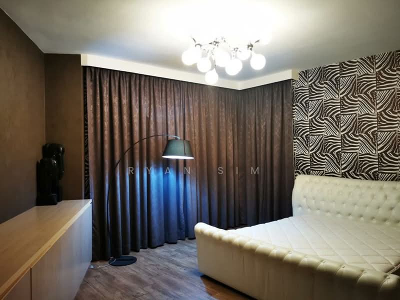 Kondominium untuk Dijual di Putra Marine Resort - Ryan Sim - Bedroom - PropertyGuru.com.my