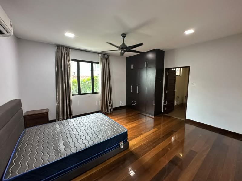 Rumah Banglo untuk Disewa di Ukay Heights (Ampang) - Zhi Hong Loh - Bedroom - PropertyGuru.com.my