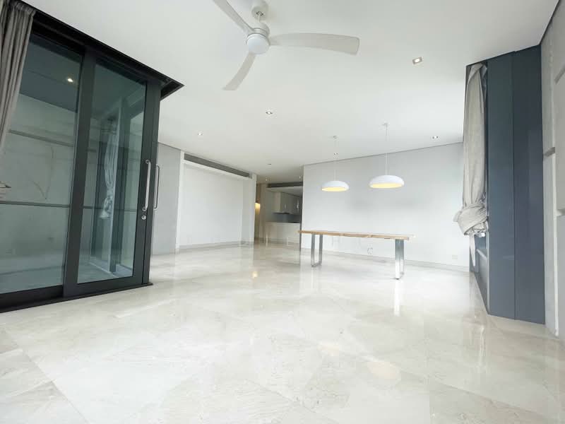 Kondominium untuk Dijual di Condominium @ The Troika - Eddie Hi - Living Room - PropertyGuru.com.my