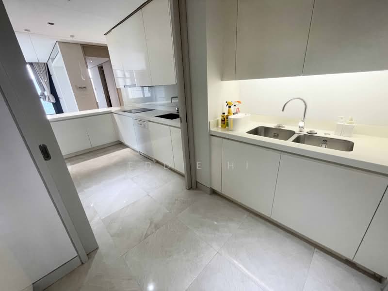 Kondominium untuk Dijual di Condominium @ The Troika - Eddie Hi - Kitchen - PropertyGuru.com.my