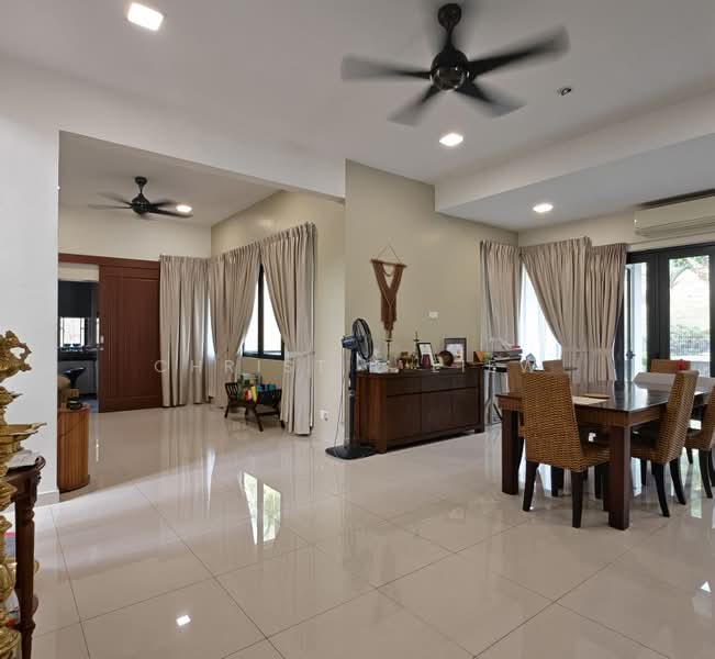 Bungalow House untuk Dijual di Kayangan Heights (Shah Alam) - Christie Liew - Living Room - PropertyGuru.com.my