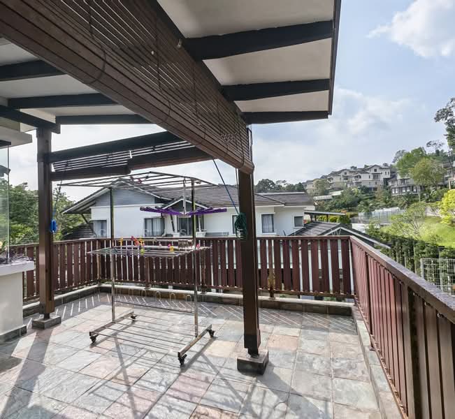 Bungalow House untuk Dijual di Kayangan Heights (Shah Alam) - Christie Liew - Balcony - PropertyGuru.com.my