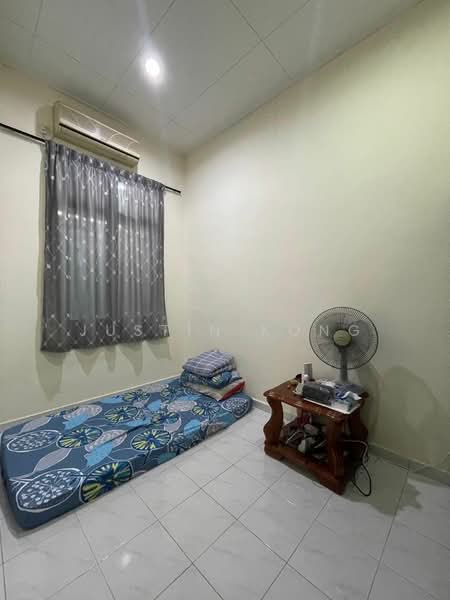 Rumah Teres 1.5-Tingkat untuk Dijual di Taman Sierra Perdana (Masai) - Justin Kong - Bedroom - PropertyGuru.com.my