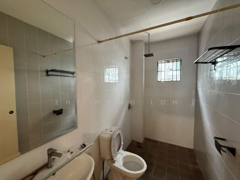 Rumah Teres 2-Tingkat untuk Disewa di Sering Ukay (Ampang) - Zhi Hong Loh - Bathroom - PropertyGuru.com.my
