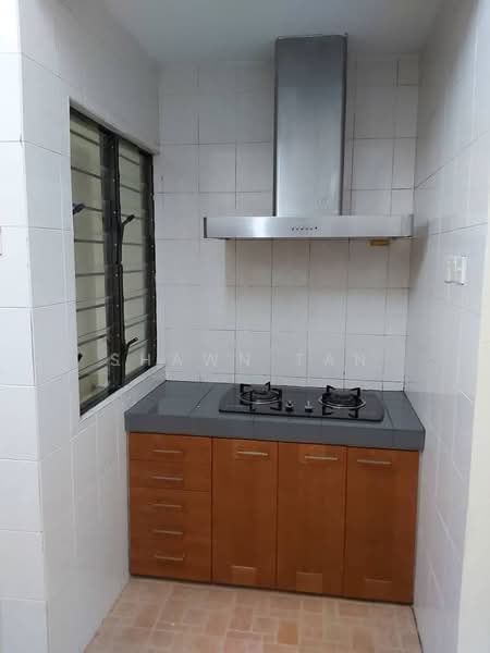 Kondominium untuk Dijual di Pelangi Condominium - Shawn Tan - Kitchen - PropertyGuru.com.my
