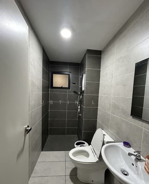 Service Residence for Sale at M Oscar - Austin Loo - Bathroom - PropertyGuru.com.my