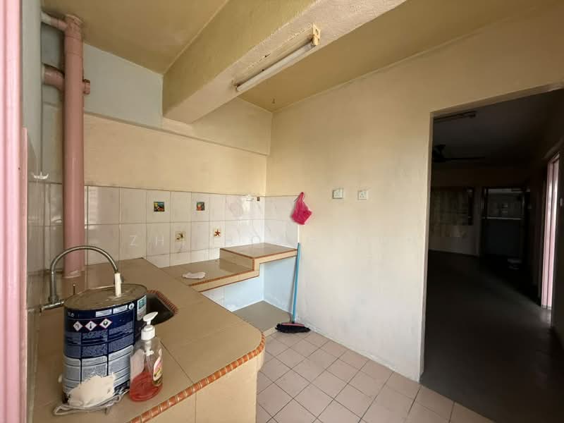 Rumah Flat untuk Dijual di Prima Setapak Flat - Zhi Hong Loh - Kitchen - PropertyGuru.com.my