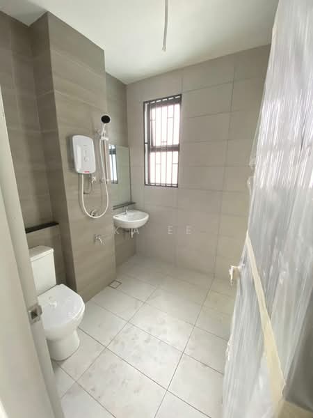 Rumah Teres 2-Tingkat untuk Dijual di Elmina (Shah Alam) - Ka Ee - Bathroom - PropertyGuru.com.my