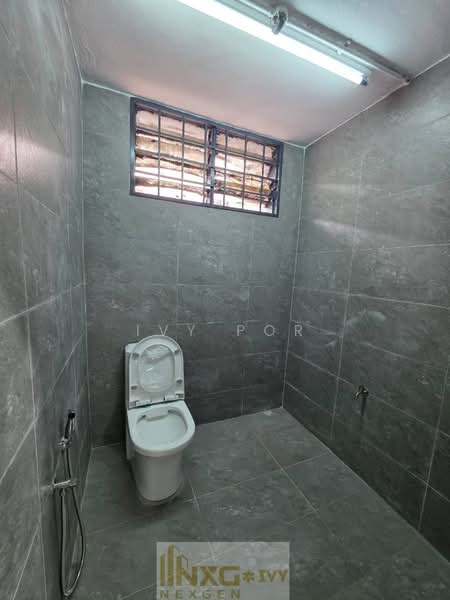 Factory for Rent in Shah Alam (Selangor) - Ivy Por - Bathroom - PropertyGuru.com.my