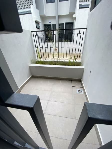 Rumah Teres 2-Tingkat untuk Dijual di Elmina (Shah Alam) - Ka Ee - Balcony - PropertyGuru.com.my