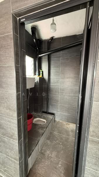 Shop for Rent in Taman Mayang (Petaling Jaya) - David Tang - Bathroom - PropertyGuru.com.my