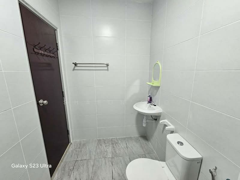 Kediaman Servis untuk Dijual di RESIDENSI KSL KANGKAR TEBRAU (KSL RESIDENCES 2) - Sharon Ong - Bathroom - PropertyGuru.com.my
