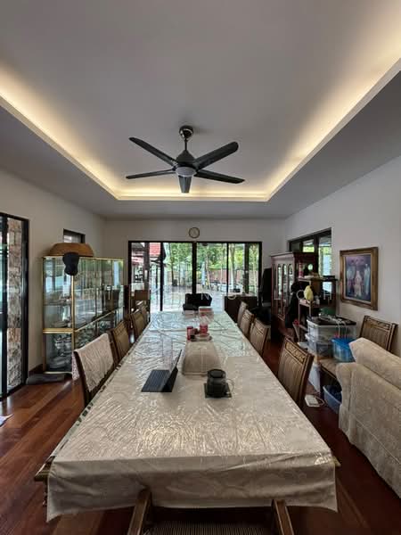 Rumah Banglo untuk Disewa di KL City Centre (Kuala Lumpur) - Zhi Hong Loh - Dining Room - PropertyGuru.com.my