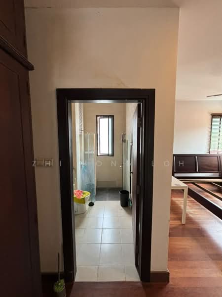 Rumah Banglo untuk Disewa di KL City Centre (Kuala Lumpur) - Zhi Hong Loh - Bathroom - PropertyGuru.com.my