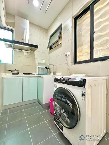 Kediaman Servis untuk Dijual di Ong Kim Wee Residence - Joanne How - Kitchen - PropertyGuru.com.my