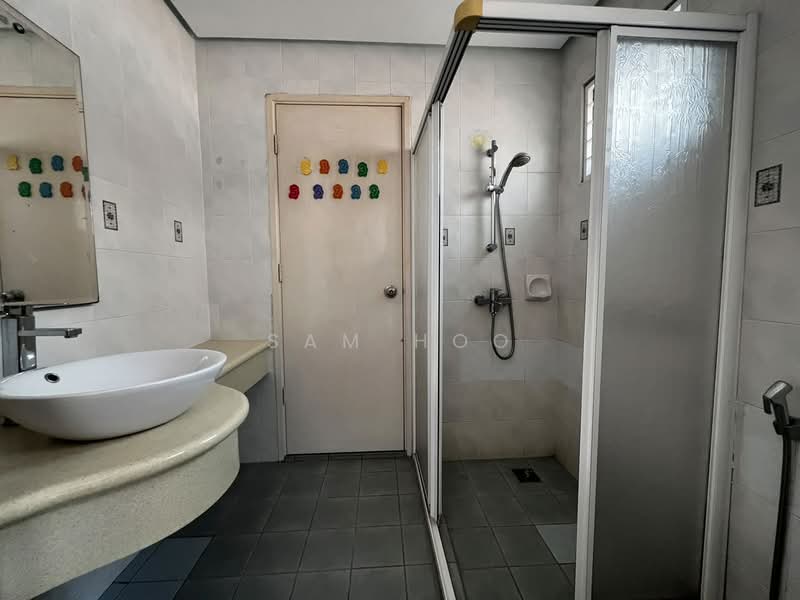2.5-storey Terraced House for Sale in Sunway Spk (Kuala Lumpur) - Sam Hoo - Bathroom - PropertyGuru.com.my