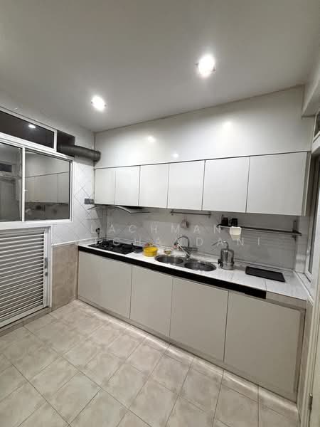 Condominium for Rent at La Grande Kiara - Lachman Mulchandani - Wet Kitchen - PropertyGuru.com.my