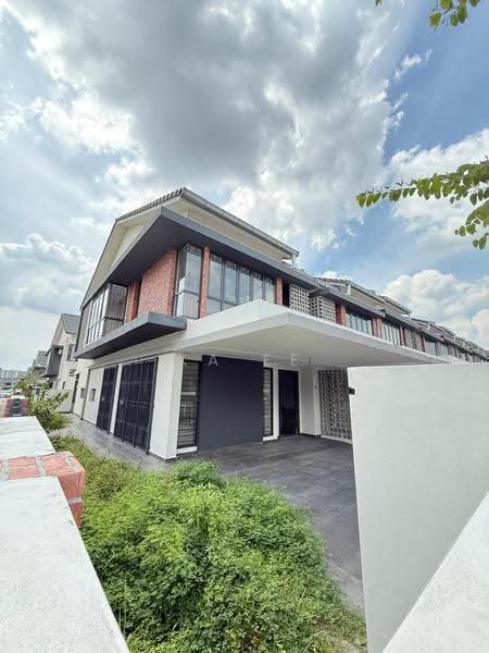 2-storey Terraced House for Sale in Elmina (Shah Alam) - Ka Ee - Exterior - PropertyGuru.com.my