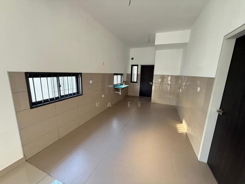 2-storey Terraced House for Sale in Elmina (Shah Alam) - Ka Ee - Kitchen - PropertyGuru.com.my