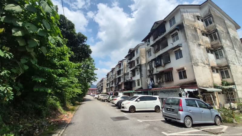 Rumah Flat untuk Disewa di Taman Setia Rawang Flat - Weini Soh - PropertyGuru.com.my