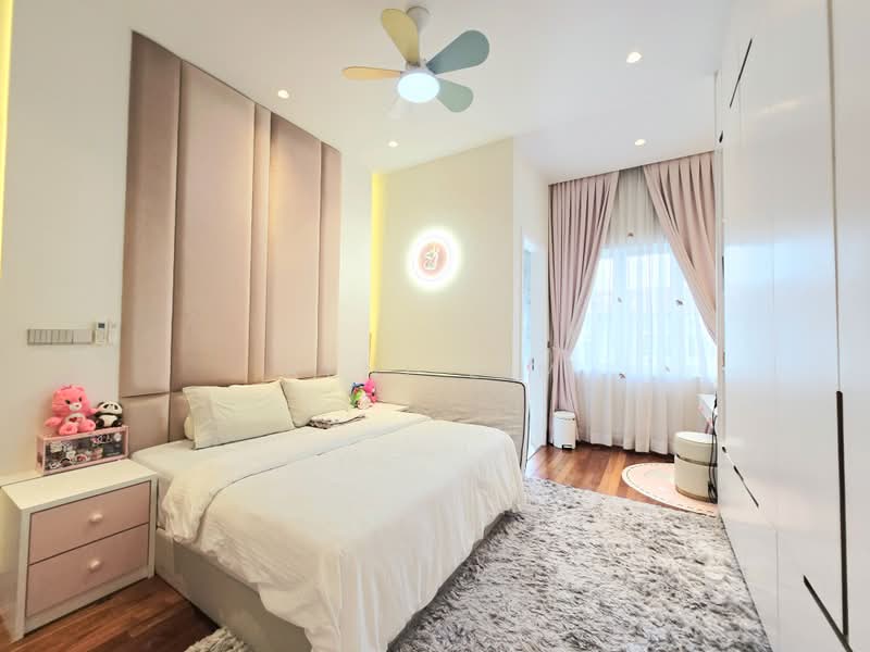 Rumah Berkembar untuk Dijual di Temasya Glenmarie (Glenmarie) - Reni Lim - PropertyGuru.com.my