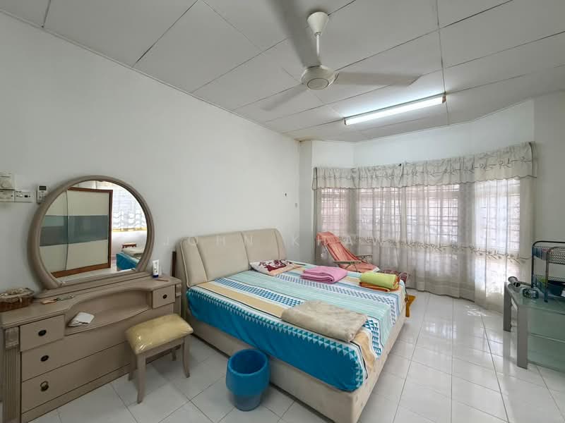 Rumah Teres 2-Tingkat untuk Dijual di Taman Sri Subang (Sunway) - John Khaw - Bedroom - PropertyGuru.com.my