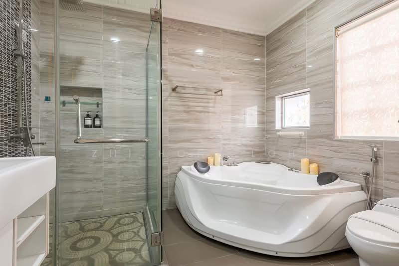 Bungalow House untuk Dijual di Taman Ampang Utama (Ampang) - Zhi Hong Loh - Bathroom - PropertyGuru.com.my