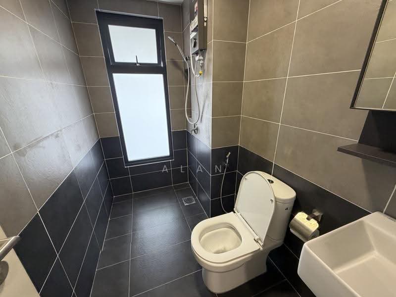 Service Residence for Rent at D'Clover Residences - Alan Chia - Bathroom - PropertyGuru.com.my