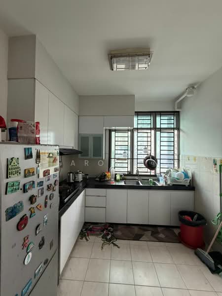 Apartment for Sale at Bayu Puteri 2 - Sharon Ong - Kitchen - PropertyGuru.com.my