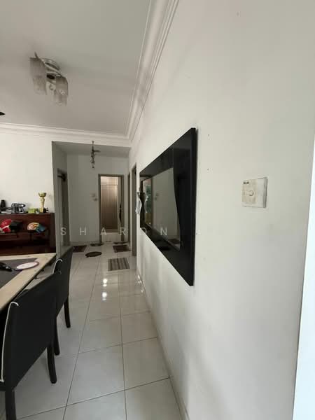 Apartment for Sale at Bayu Puteri 2 - Sharon Ong - Corridor - PropertyGuru.com.my