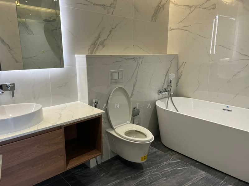 Servis Apartment untuk Dijual di Core Residence @ TRX - Alan Tai - Bathroom - PropertyGuru.com.my