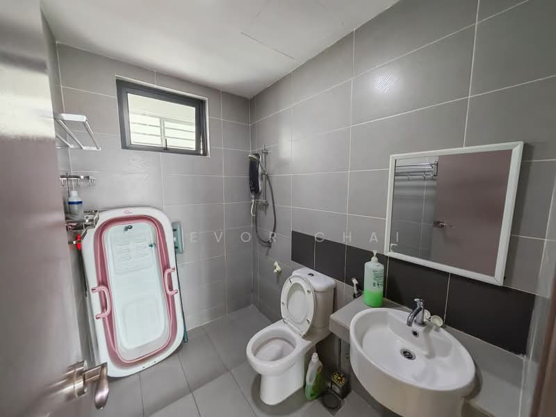 Kediaman Servis untuk Disewa di Amerin Residence - Trevor Chai - Bathroom - PropertyGuru.com.my