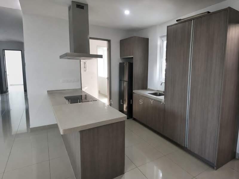 Kondominium untuk Dijual di Southbay Plaza - Nur Alisya - Kitchen - PropertyGuru.com.my