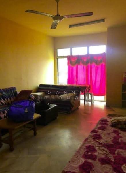 Apartment for Rent at Pangsapuri Lagoon Perdana - Joanne Diong - Living Room - PropertyGuru.com.my