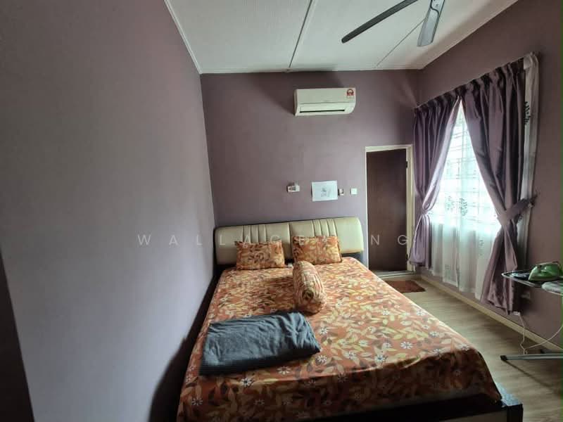 2-storey Terraced House for Sale in Taman Daya (Johor Bahru) - Wallace Ang - Bedroom - PropertyGuru.com.my