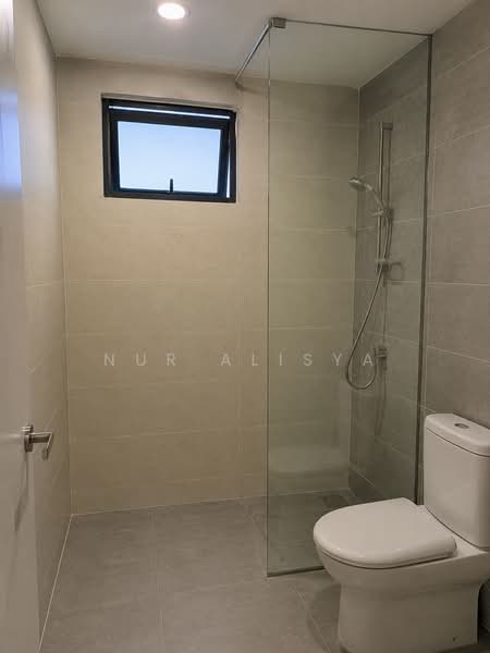 Service Residence for Sale at Southkey Mosaic - Nur Alisya - Bathroom - PropertyGuru.com.my