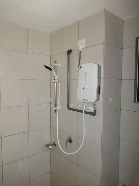 Kediaman Servis untuk Disewa di Edusphere - Gudrotullah Ikhwan - Bathroom - PropertyGuru.com.my