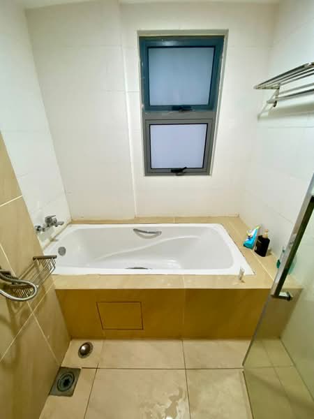 Pangsapuri untuk Dijual di Molek Pine 3 - Shi Ting - PropertyGuru.com.my