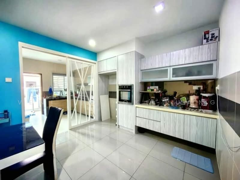 Rumah Teres 2-Tingkat untuk Dijual di Bukit Raja (Selangor) - Veni Foo Yoke Fuang - Kitchen - PropertyGuru.com.my
