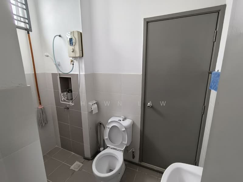 Terraced House for Sale in Masai (Johor) - Shawn Law - Bathroom - PropertyGuru.com.my