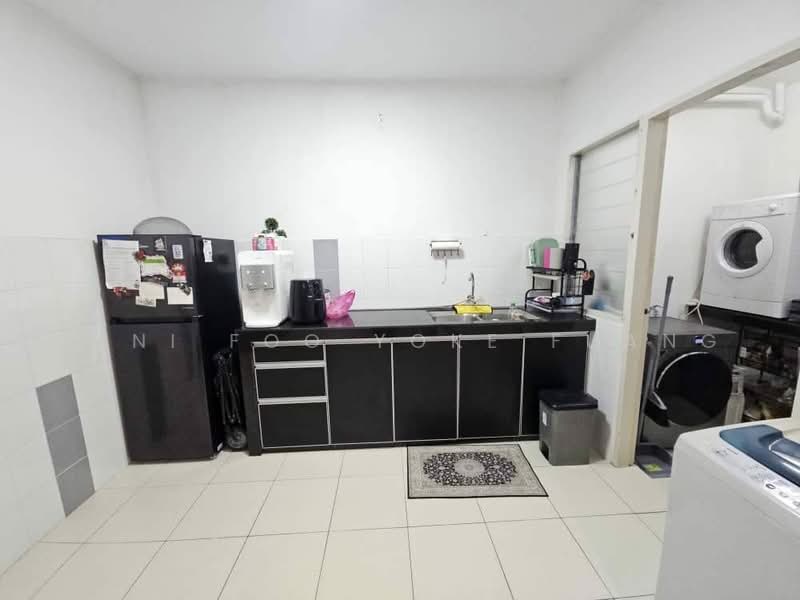 Pangsapuri untuk Dijual di Seri Kasturi Apartments - Veni Foo Yoke Fuang - Kitchen - PropertyGuru.com.my
