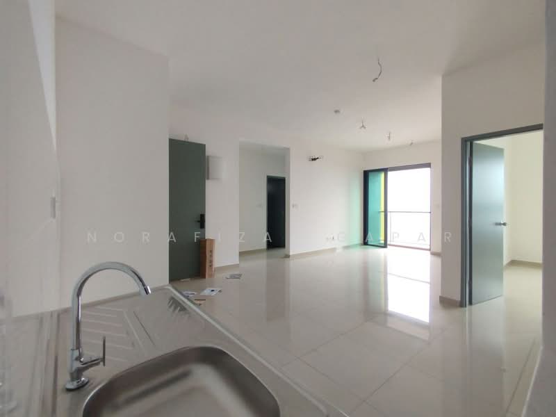 Kediaman Servis untuk Disewa di Parkland Residence - NoraFizah Gapar - Living Room - PropertyGuru.com.my