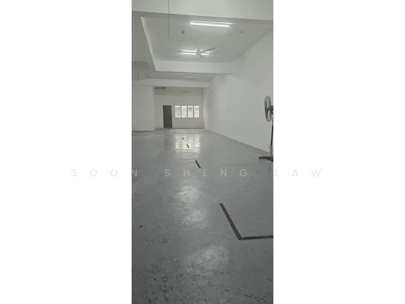 Shop for Rent in Taman Perindustrian Sime Uep (Subang Jaya) - Soon Sheng Law - Interior - PropertyGuru.com.my