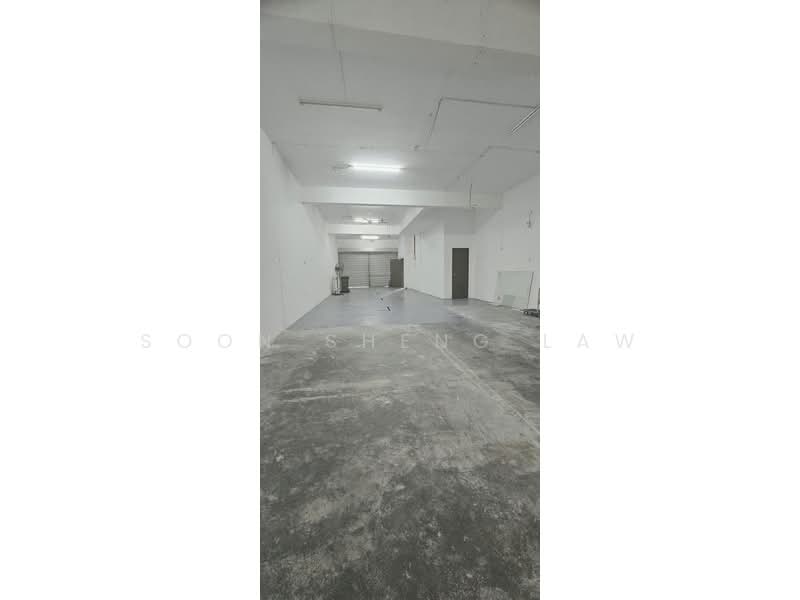 Shop for Rent in Taman Perindustrian Sime Uep (Subang Jaya) - Soon Sheng Law - Interior - PropertyGuru.com.my